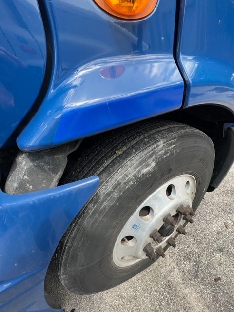 2012 FREIGHTLINER Cascadia - Image 9